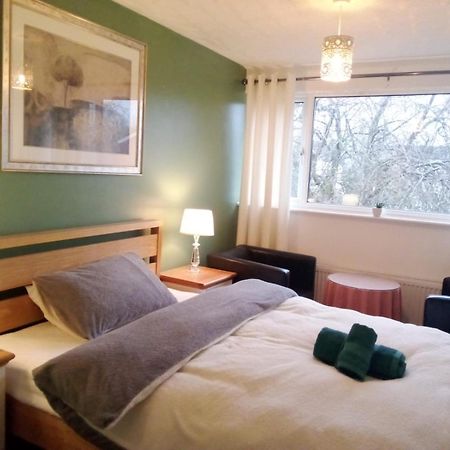 1 Luxurious Double Bedroom With Private Shower Reading Esterno foto